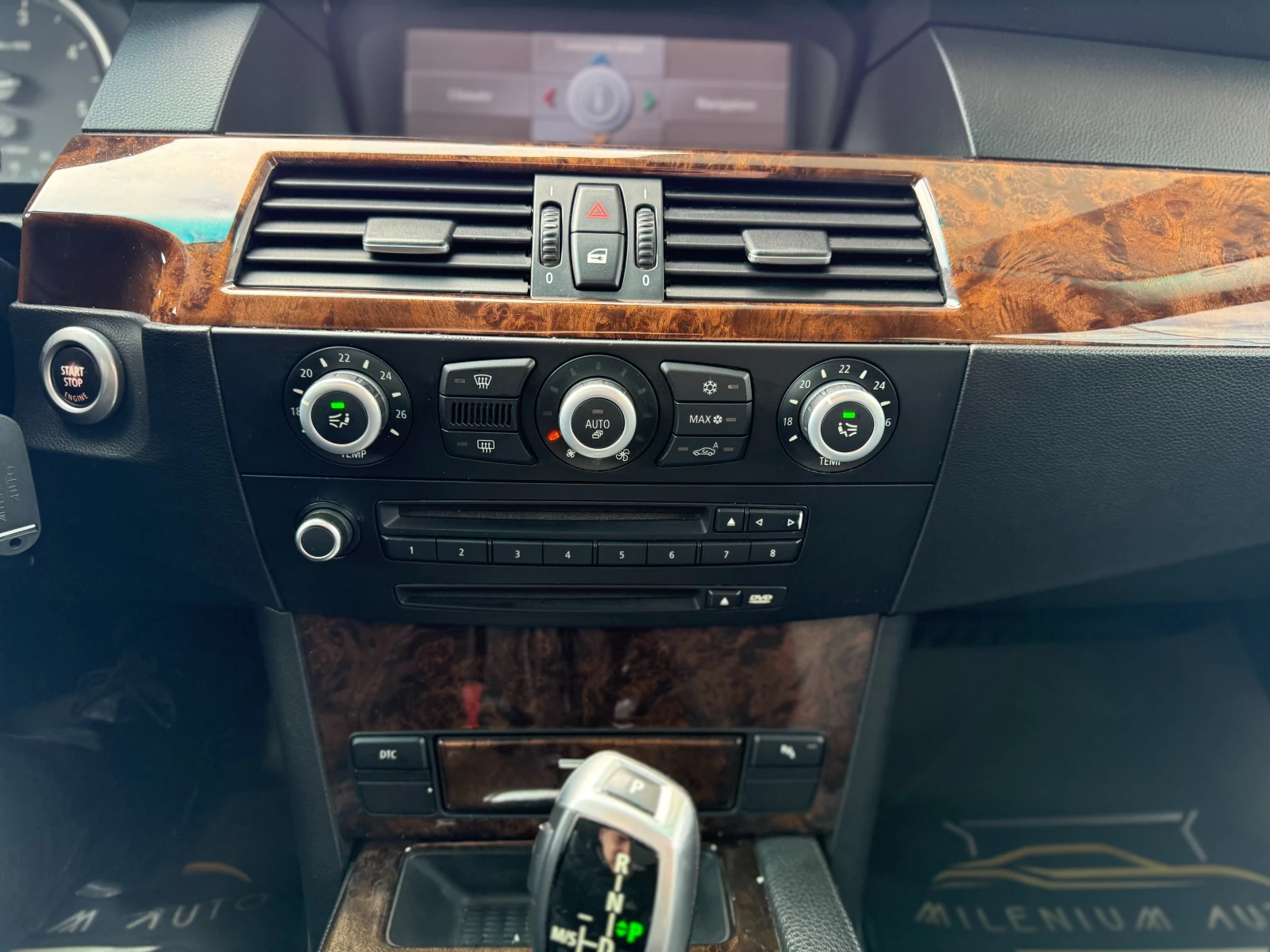 BMW 530 6 МЕСЕЦА ГАРАНЦИЯ/3.0D 235к.с. Facelift, снимка 11 - Автомобили и джипове - 53885470