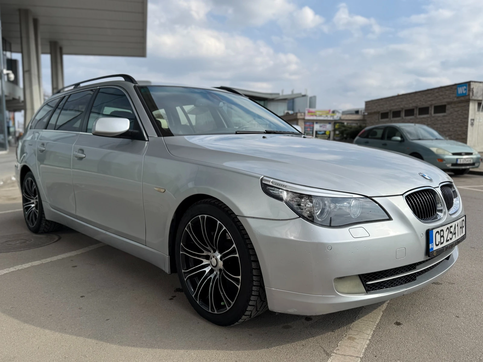 BMW 530 6 МЕСЕЦА ГАРАНЦИЯ/3.0D 235к.с. Facelift, снимка 6 - Автомобили и джипове - 53885470