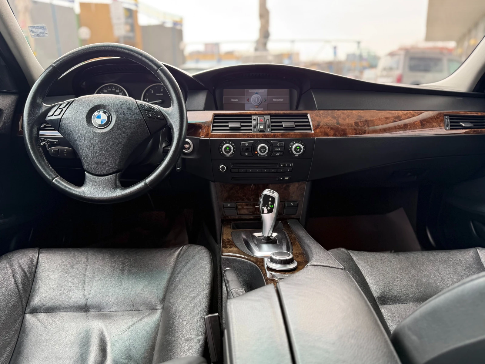 BMW 530 6 МЕСЕЦА ГАРАНЦИЯ/3.0D 235к.с. Facelift, снимка 9 - Автомобили и джипове - 53885470