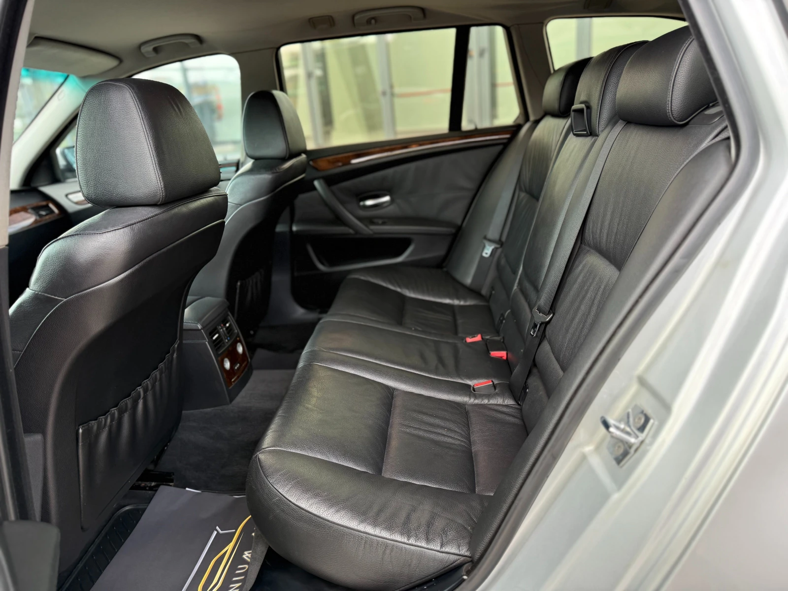 BMW 530 6 МЕСЕЦА ГАРАНЦИЯ/3.0D 235к.с. Facelift, снимка 8 - Автомобили и джипове - 53885470