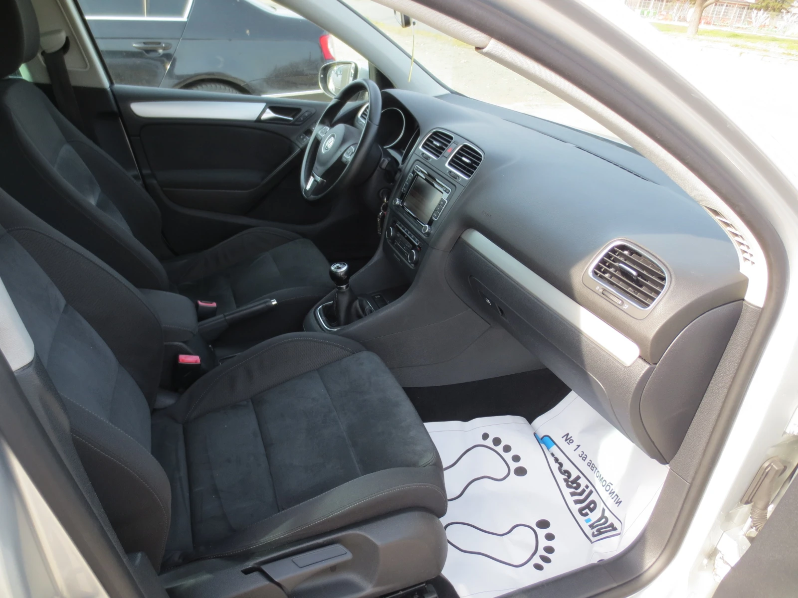 VW Golf 2.0 TDI 4 MOTION, снимка 14 - Автомобили и джипове - 53987784