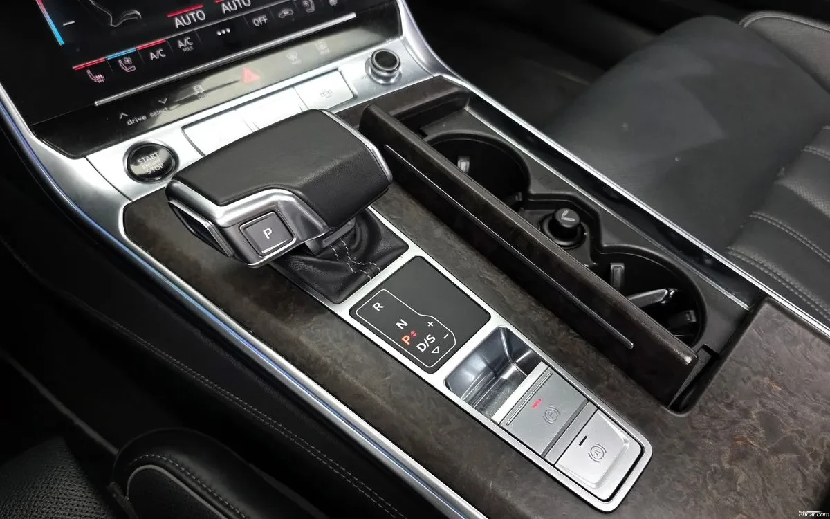 Audi A7 3.0 55TFSI Quattro, Distronic, HeadUP, Обдух., снимка 9 - Автомобили и джипове - 54699877