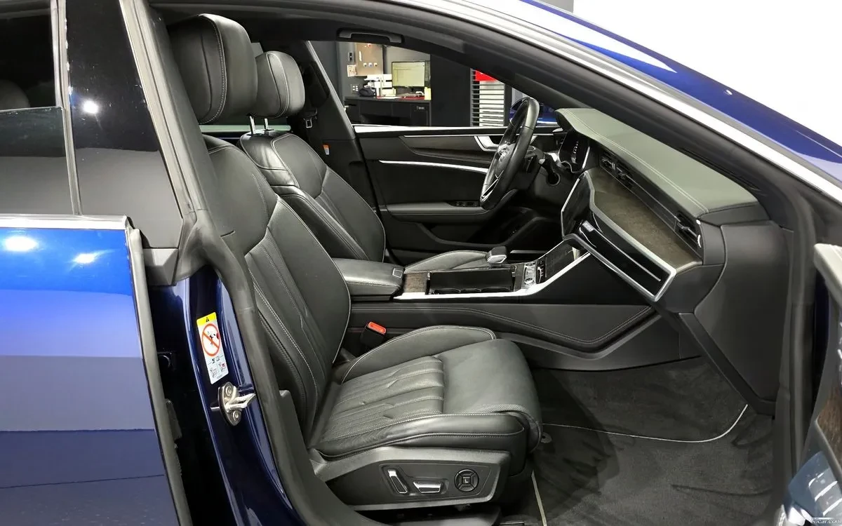 Audi A7 3.0 55TFSI Quattro, Distronic, HeadUP, Обдух., снимка 11 - Автомобили и джипове - 54699877