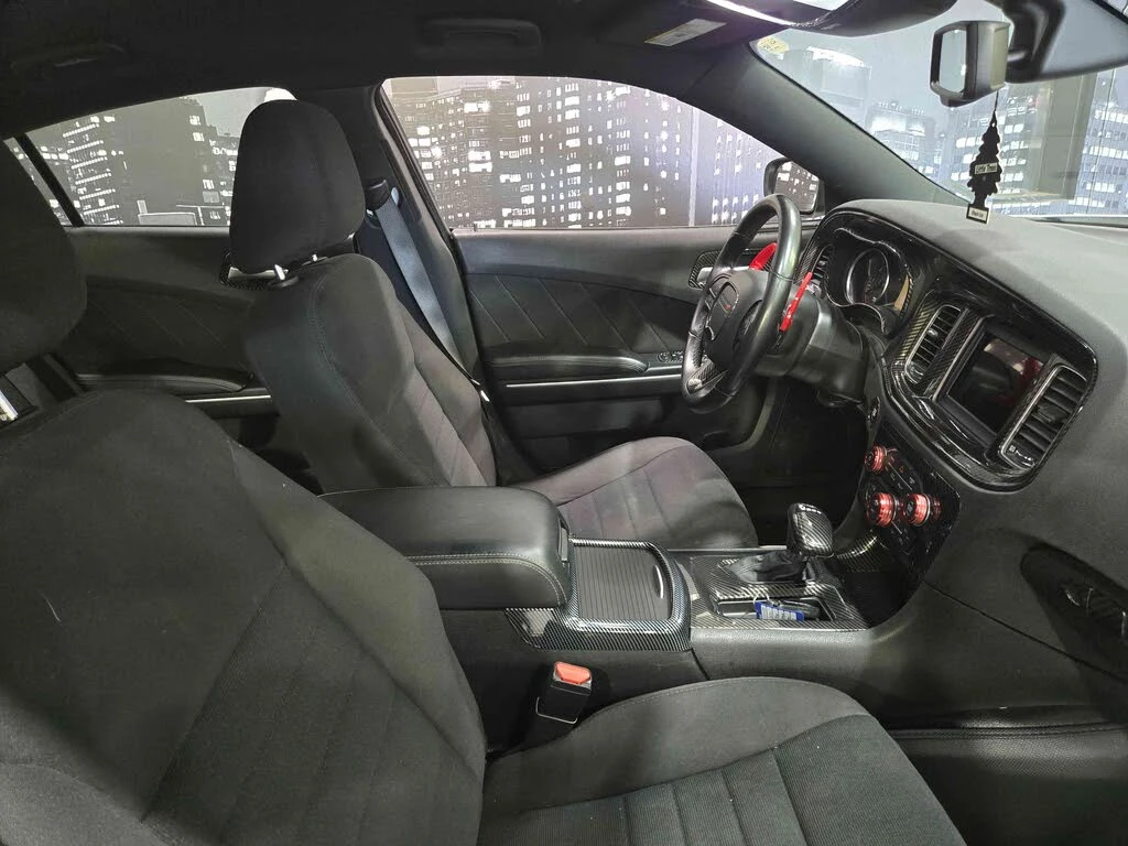 Dodge Charger 5.7 R/T FULL SPECIAL CARBON, снимка 10 - Автомобили и джипове - 55185744
