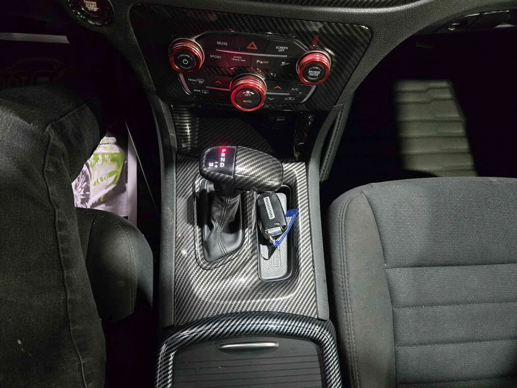 Dodge Charger 5.7 R/T FULL SPECIAL CARBON, снимка 12 - Автомобили и джипове - 55185744