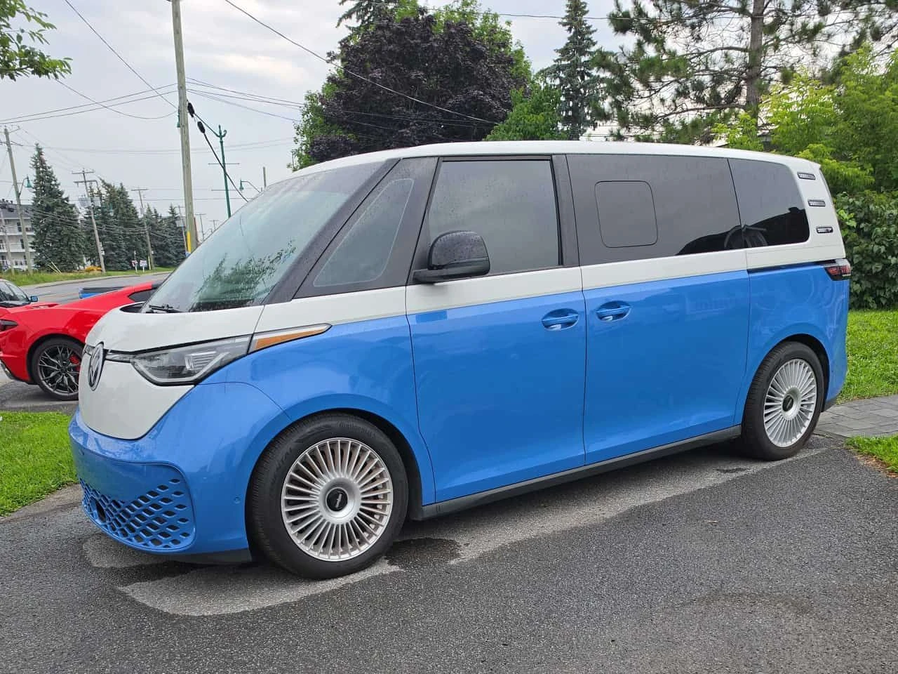 VW ID.Buzz * 1st Edition * АВТОКРЕДИТ БЕЗ ПЪРВОНАЧАЛНА ВНОСКА, снимка 2 - Автомобили и джипове - 55274796