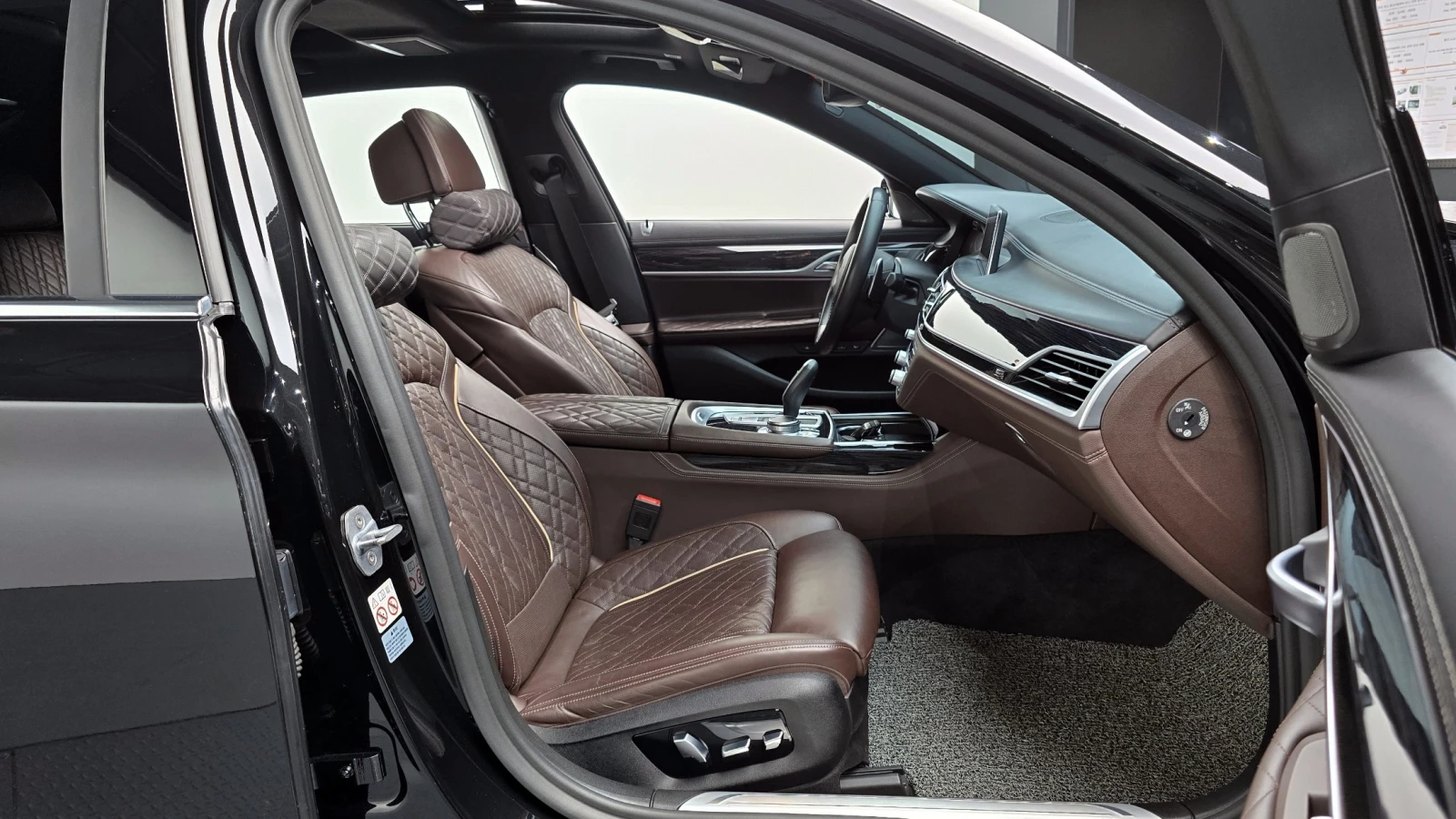 BMW 740 D* Pano* M sport* Keyless* 360 | Mobile.bg � ����������� 8