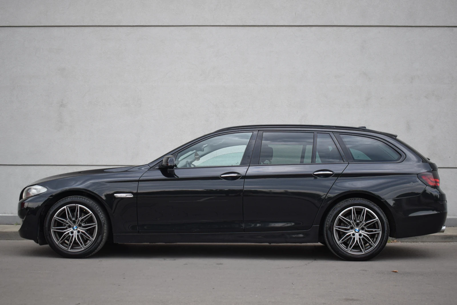 BMW 520 BMW 520d Touring (F11)   184 к.с.   2012 г.   Реал, снимка 5 - Автомобили и джипове - 55380374