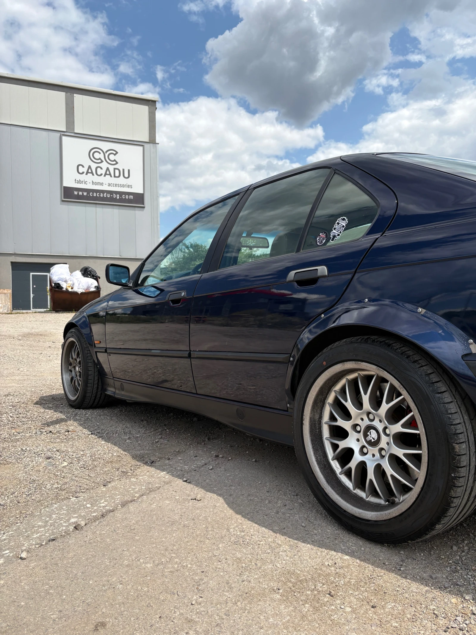 BMW 320, снимка 5 - Автомобили и джипове - 55393670