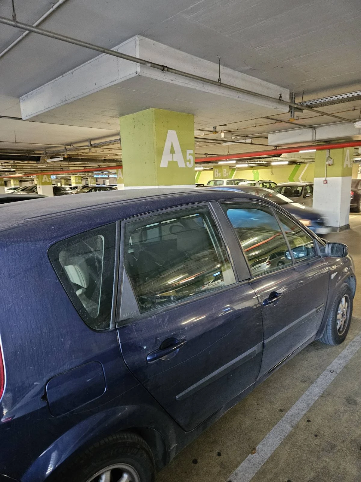 Renault Scenic Сценик 2, снимка 2 - Автомобили и джипове - 56082370