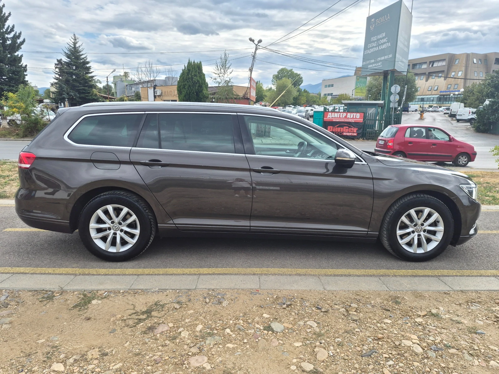 VW Passat 2.0TDI УНИКАТ, снимка 4 - Автомобили и джипове - 56084774