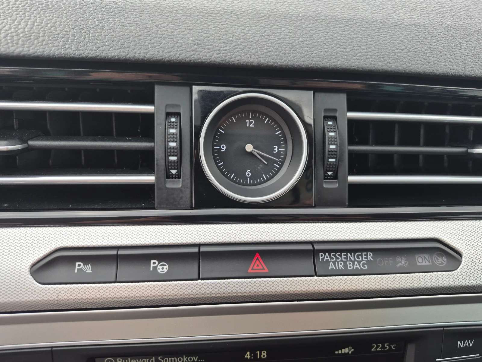 VW Passat 2.0TDI УНИКАТ, снимка 17 - Автомобили и джипове - 56084774