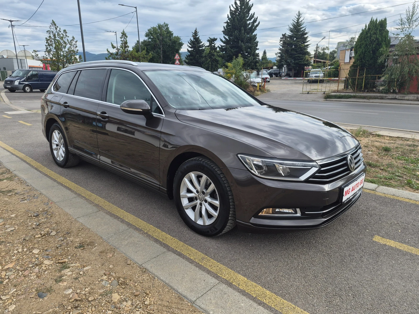 VW Passat 2.0TDI УНИКАТ, снимка 3 - Автомобили и джипове - 56084774