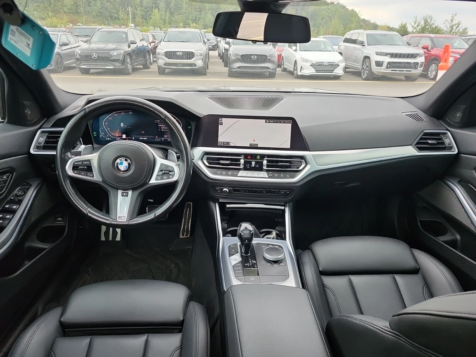 BMW 330 I| M-PACK| HAR/KAR| PANO| 2 KЛЮЧА| , снимка 10 - Автомобили и джипове - 56124469