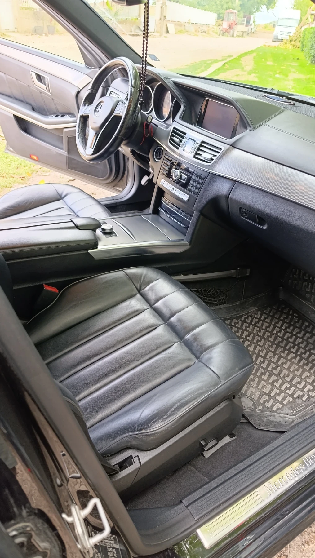 Mercedes-Benz E 250, снимка 7 - Автомобили и джипове - 56458045