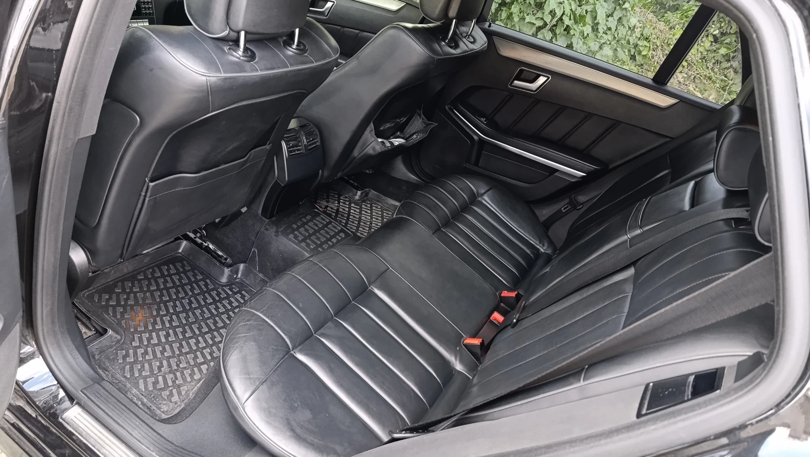 Mercedes-Benz E 250, снимка 4 - Автомобили и джипове - 56458045