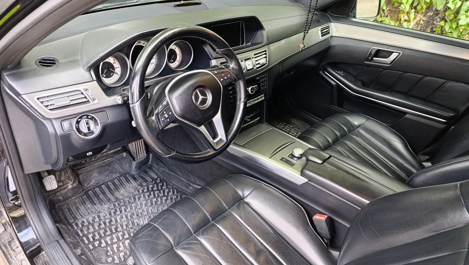Mercedes-Benz E 250, снимка 5 - Автомобили и джипове - 56458045