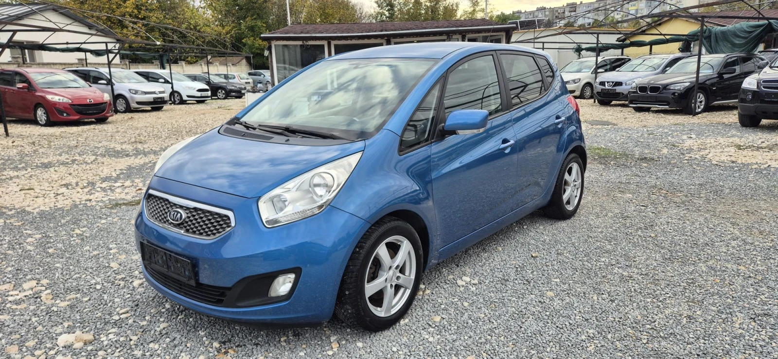 Kia Venga 1.4, снимка 3 - Автомобили и джипове - 56613422