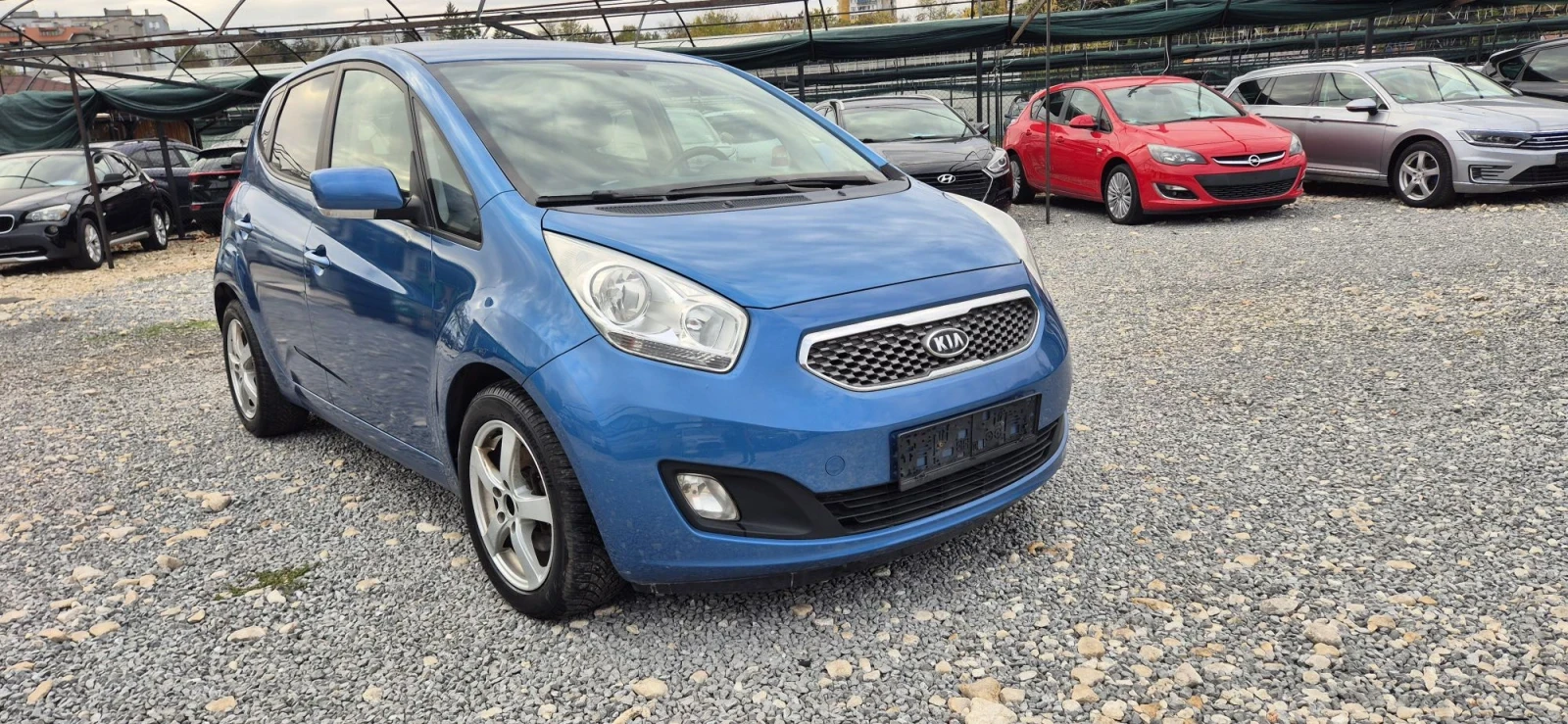Kia Venga 1.4, снимка 4 - Автомобили и джипове - 56613422