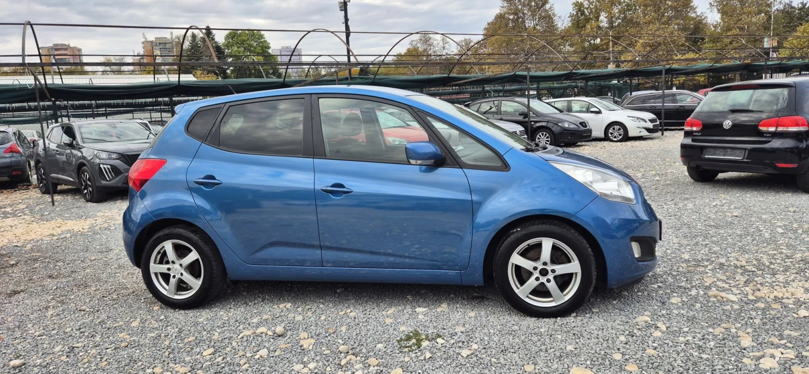 Kia Venga 1.4, снимка 6 - Автомобили и джипове - 56613422