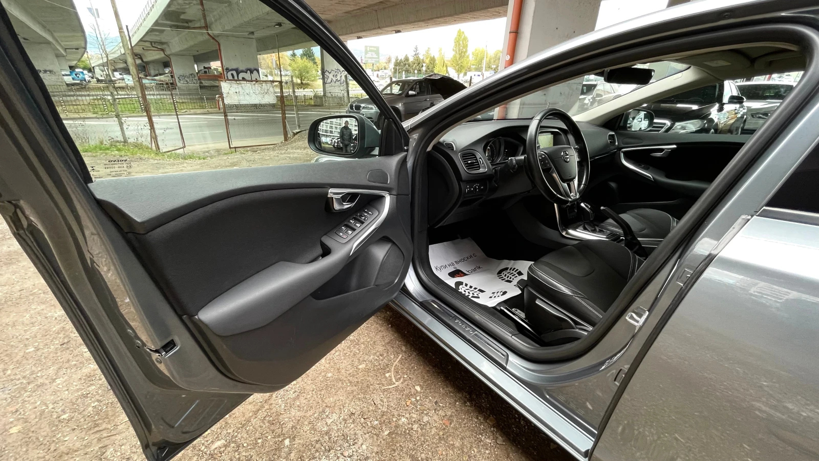 Volvo V40 СЕРВ. ДОК. , снимка 11 - Автомобили и джипове - 56706280