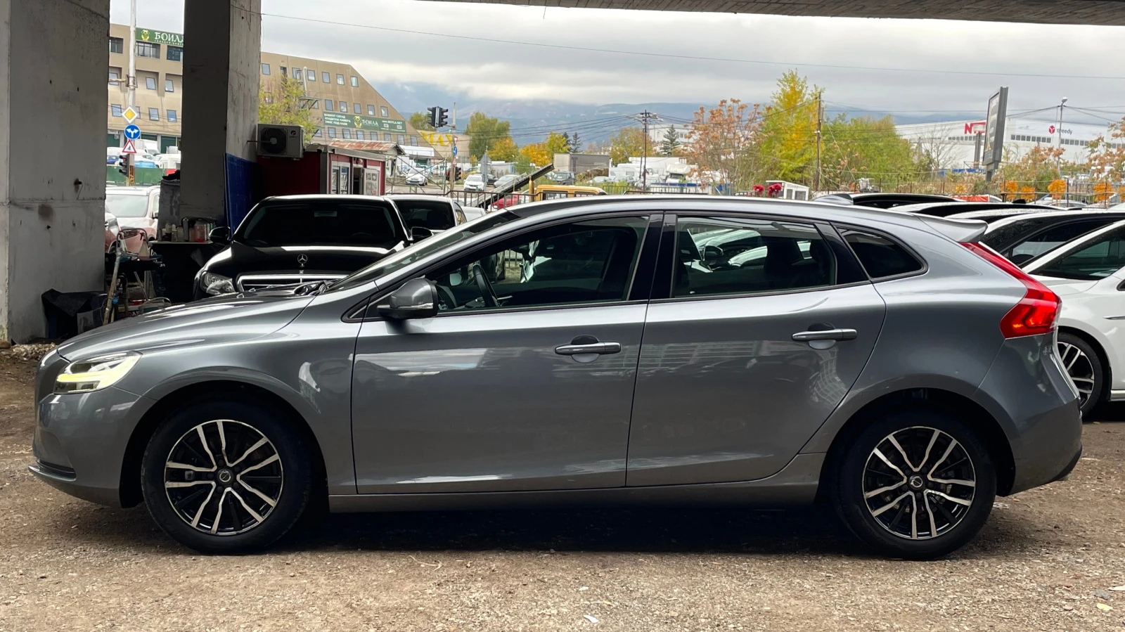 Volvo V40 СЕРВ. ДОК. , снимка 8 - Автомобили и джипове - 56706280