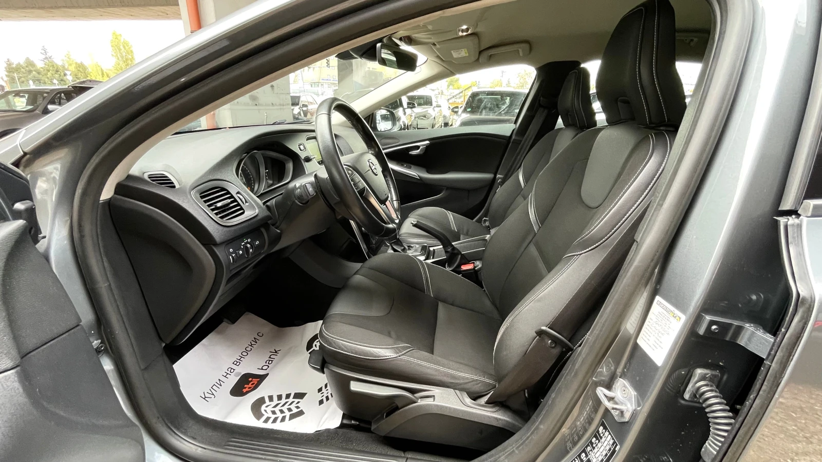 Volvo V40 СЕРВ. ДОК. , снимка 12 - Автомобили и джипове - 56706280