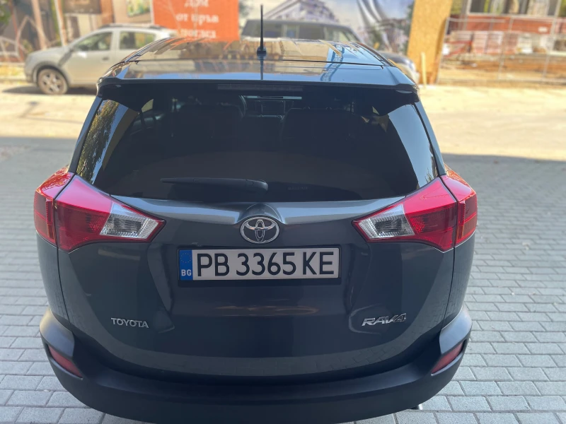 Toyota Rav4 2.0D4D Топ Състояние!!!, снимка 4 - Автомобили и джипове - 47502910