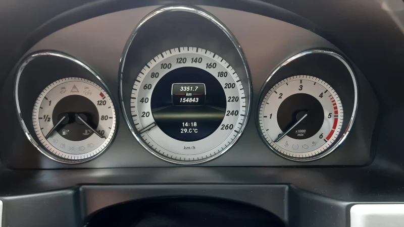 Mercedes-Benz GLK 2.2 CDI , снимка 9 - Автомобили и джипове - 49217949