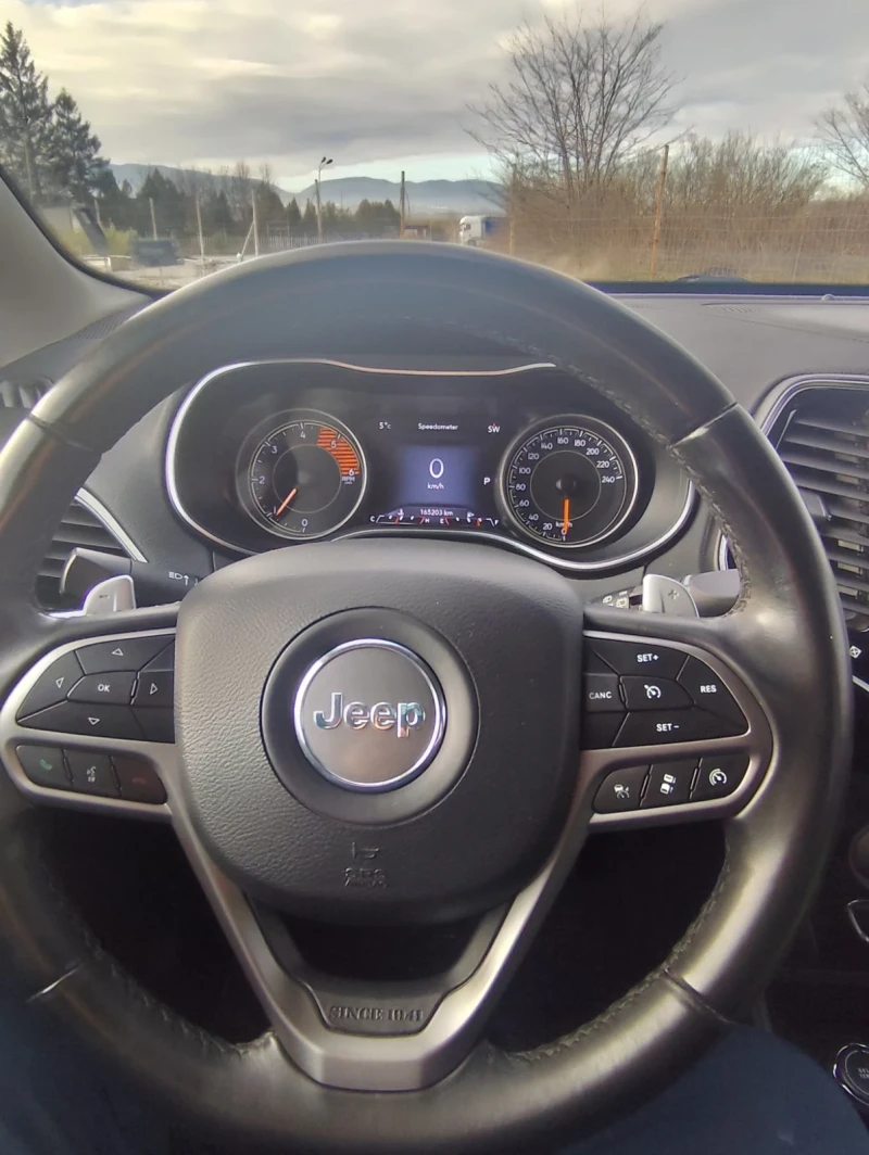 Jeep Cherokee, снимка 6 - Автомобили и джипове - 52631749