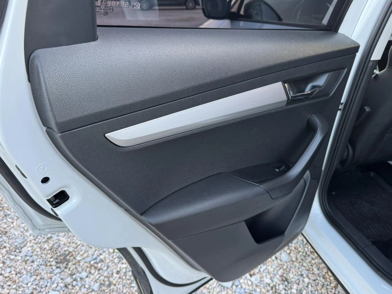 Skoda Karoq 1.6TDI, снимка 7 - Автомобили и джипове - 52849987