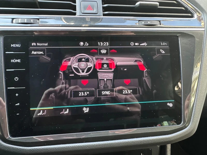 VW Tiguan 2.0TDI SCR 4MOTION DSG, снимка 13 - Автомобили и джипове - 53203071