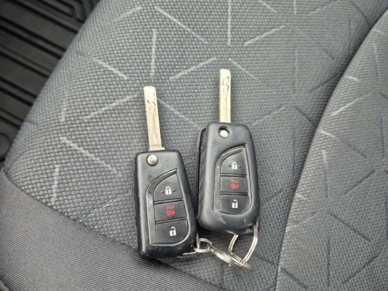 Toyota Rav4 * LE * CARFAX * ЦЕНА ДО БГ, снимка 9 - Автомобили и джипове - 53593985