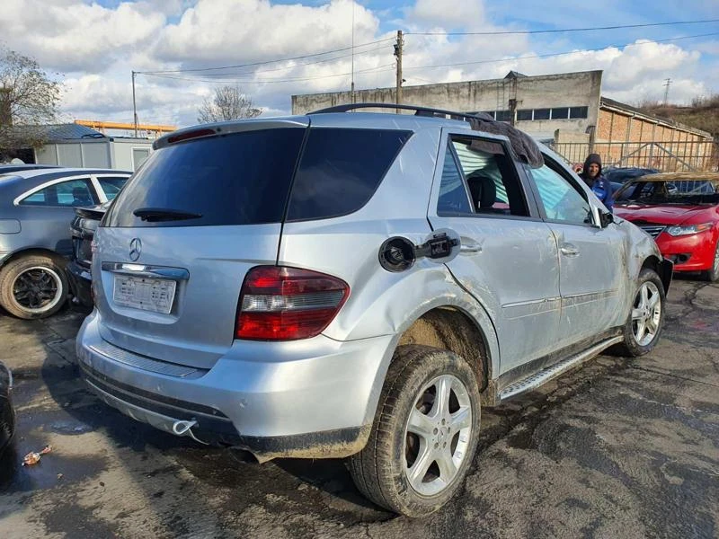 Mercedes-Benz ML 350 на части, снимка 4 - Автомобили и джипове - 31417473