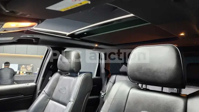 Jeep Grand cherokee 3.0 CRD| ОБДУХВАНЕ| DISTRONIC| ПАНОРАМА| ВКЛ.ТЕХНО, снимка 11 - Автомобили и джипове - 54374630