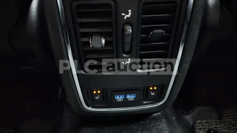Jeep Grand cherokee 3.0 CRD| ОБДУХВАНЕ| DISTRONIC| ПАНОРАМА| ВКЛ.ТЕХНО, снимка 12 - Автомобили и джипове - 54374630