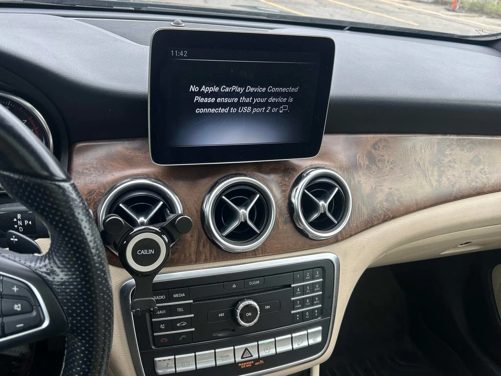 Mercedes-Benz GLA 250 * CARFAX * БЕЗ ПЪРВОНАЧАЛНА ВНОСКА - изображение 9