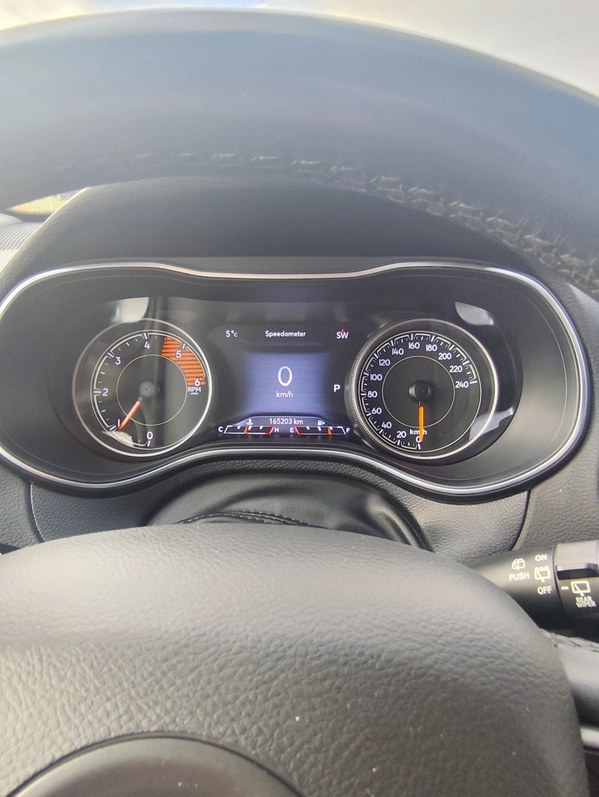 Jeep Cherokee  - изображение 8