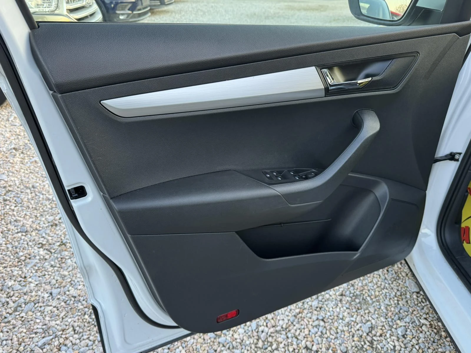 Skoda Karoq 1.6TDI | Mobile.bg � ����������� 11