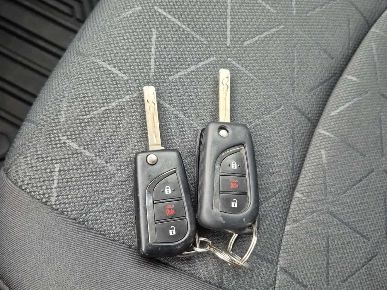 Toyota Rav4 * LE * CARFAX * ���� �� �� | Mobile.bg � ����������� 9