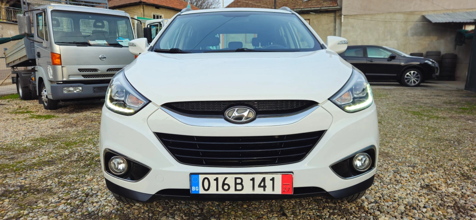 Hyundai IX35 1, 7CRDi-116kс* LED* 2015г* ЕВРО5Б* КОЖА* ТОП, снимка 2 - Автомобили и джипове - 53959137