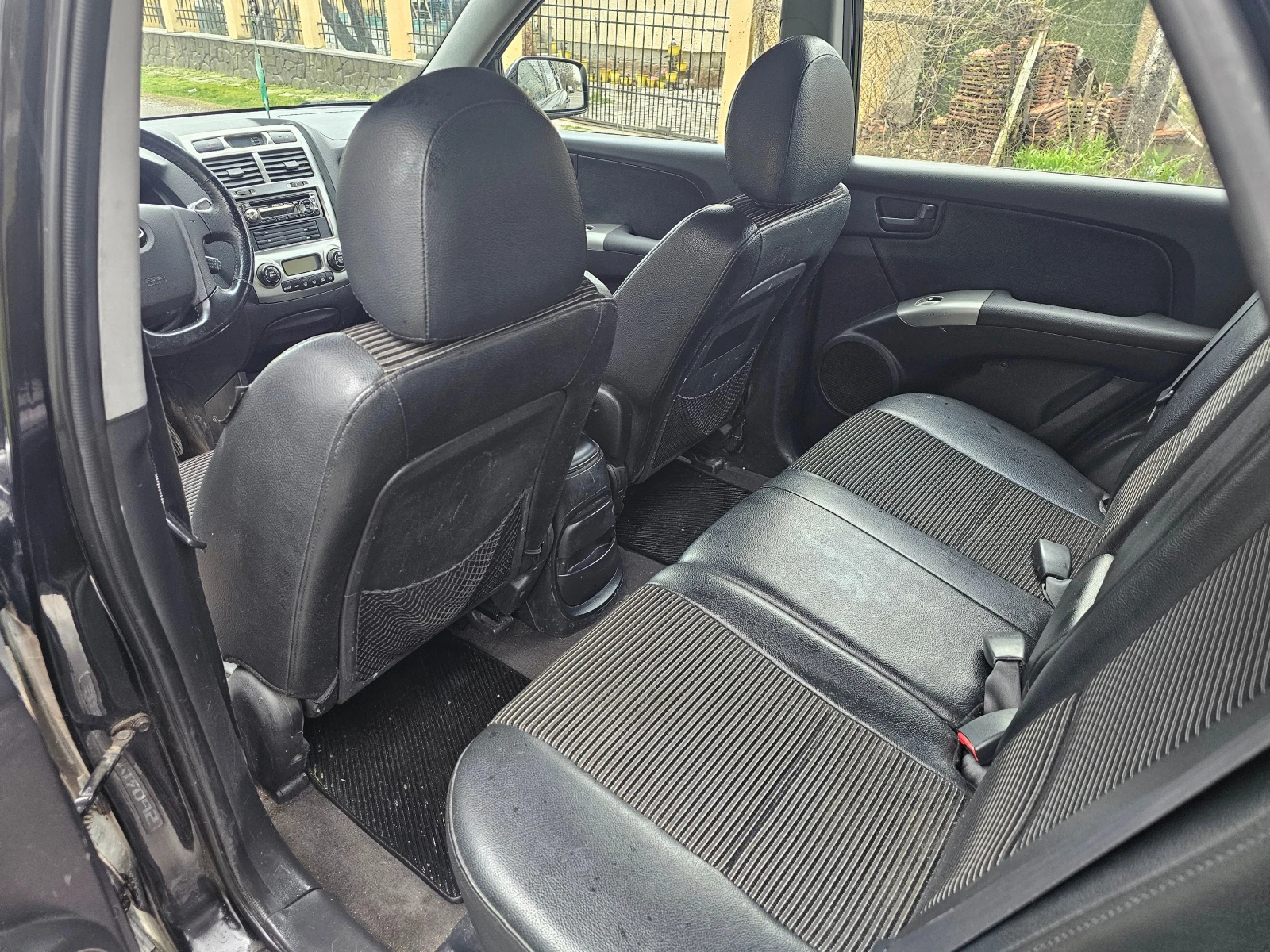 Kia Sportage Спешно!!!, снимка 9 - Автомобили и джипове - 54007183