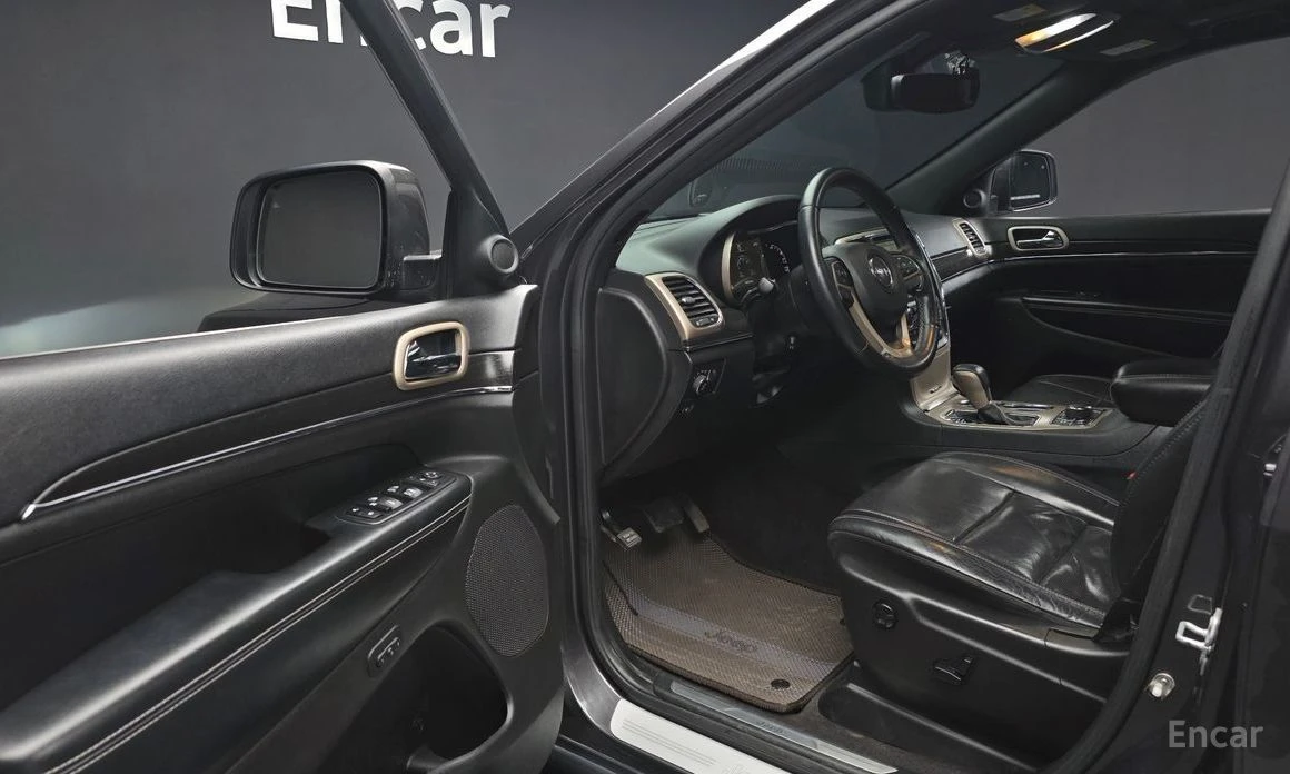 Jeep Grand cherokee, снимка 10 - Автомобили и джипове - 54548461