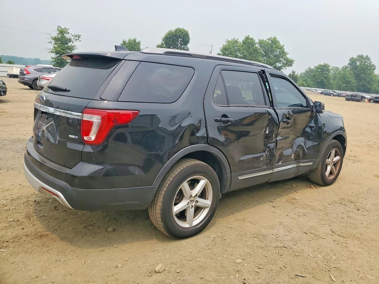 Ford Explorer 2.3l Xlt, снимка 3 - Автомобили и джипове - 56073794