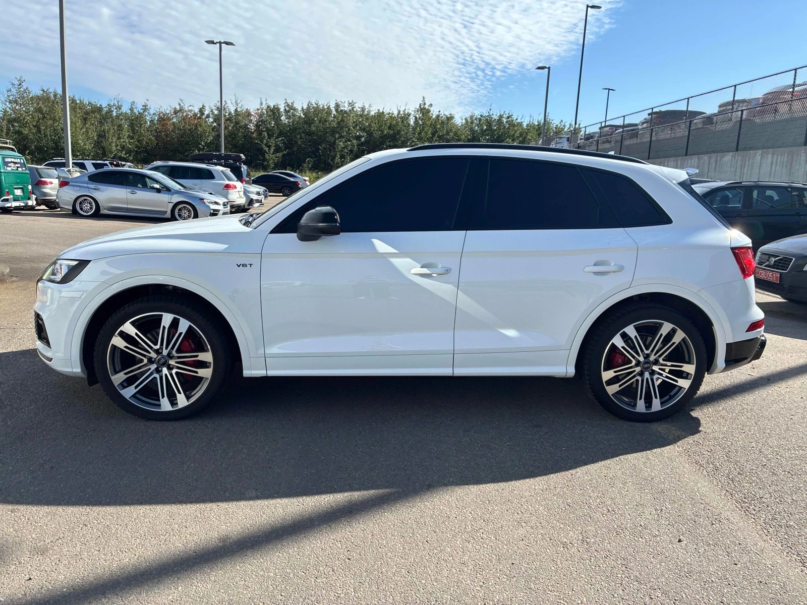Audi SQ5 Technik | CARFAX | АВТОКРЕДИТ БЕЗ ПЪРВОНАЧАЛНА , снимка 3 - Автомобили и джипове - 56151429