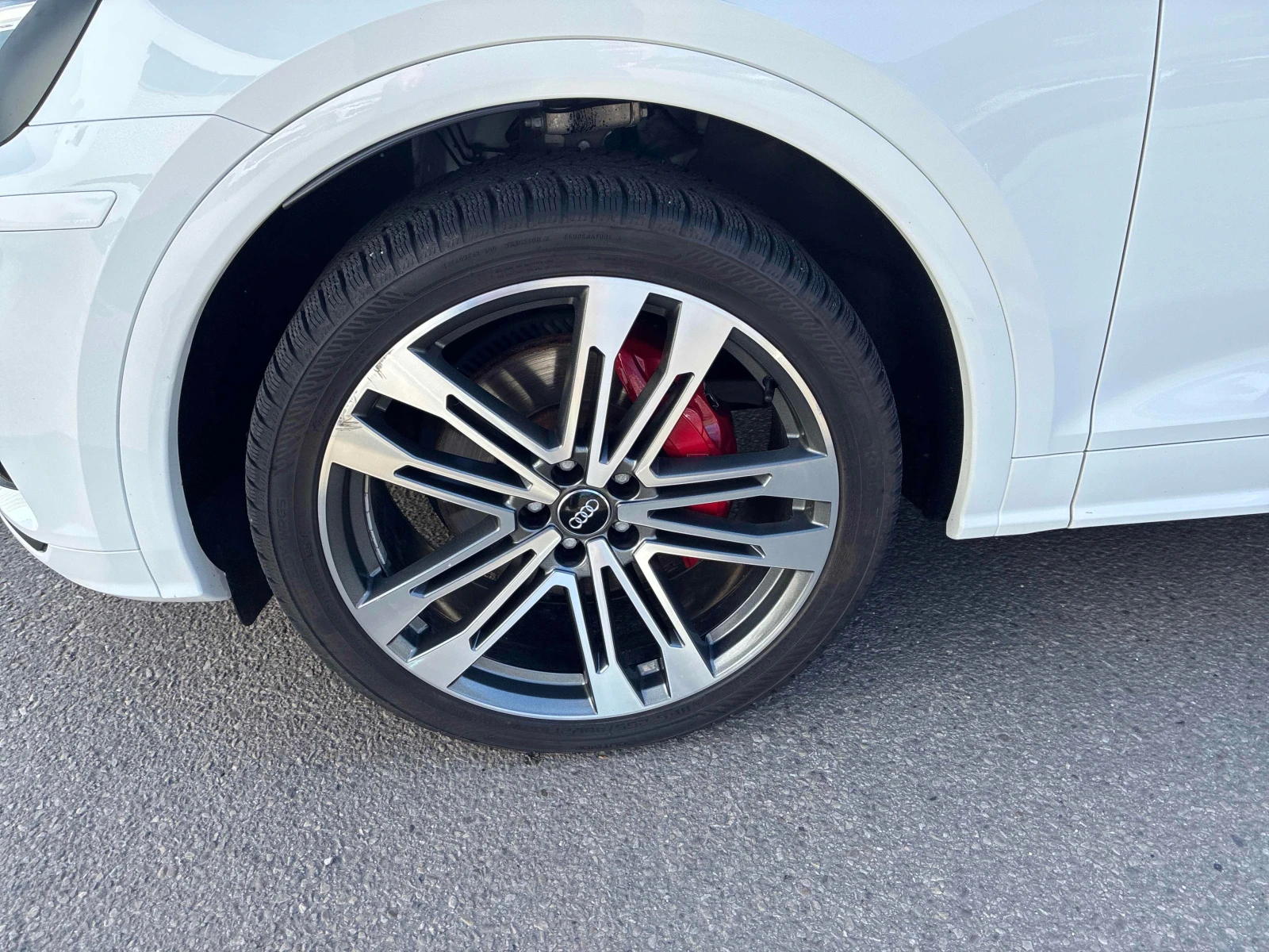 Audi SQ5 Technik | CARFAX | АВТОКРЕДИТ БЕЗ ПЪРВОНАЧАЛНА , снимка 6 - Автомобили и джипове - 56151429