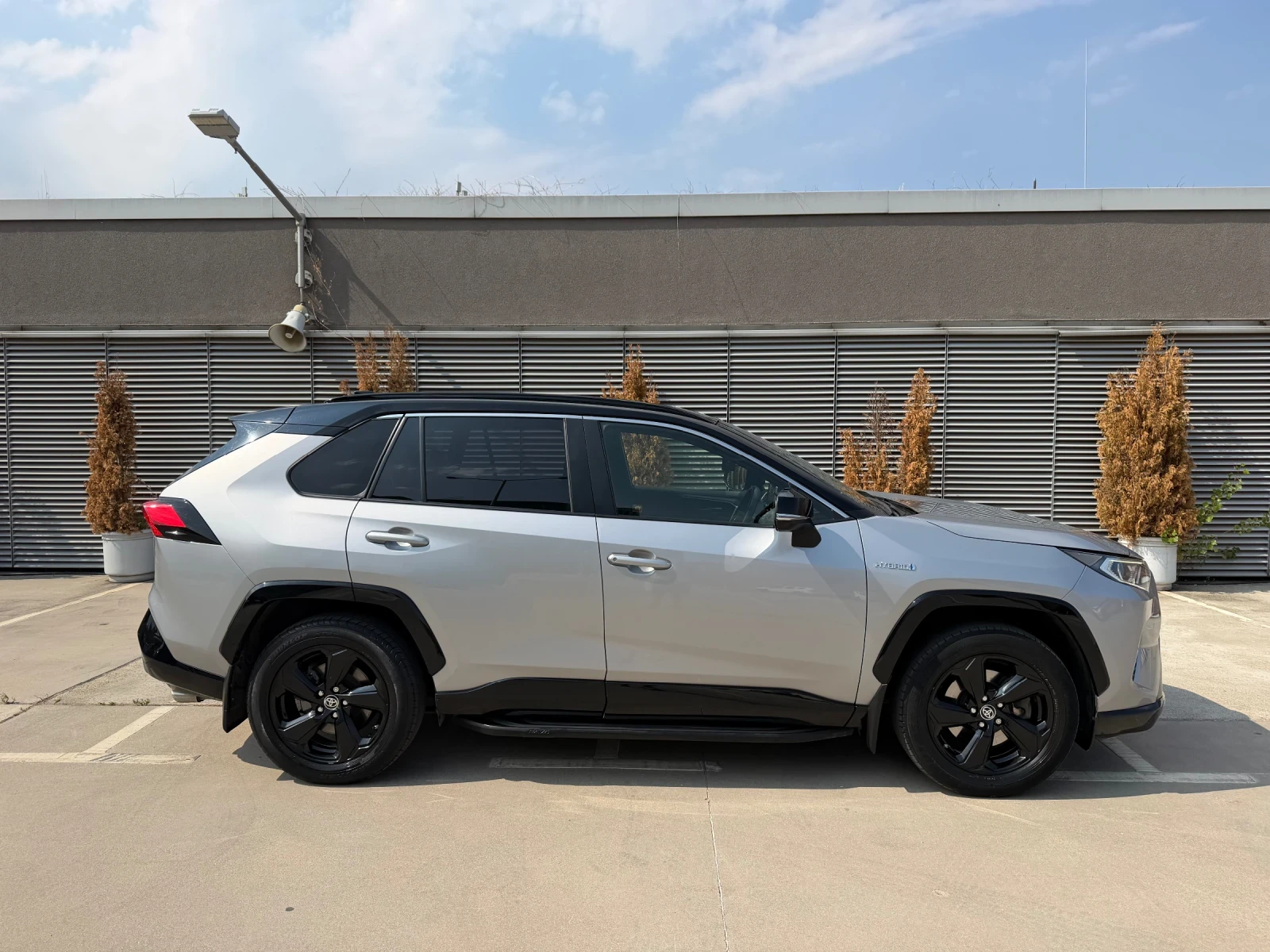 Toyota Rav4 Hybrid 4x4, снимка 5 - Автомобили и джипове - 56167909