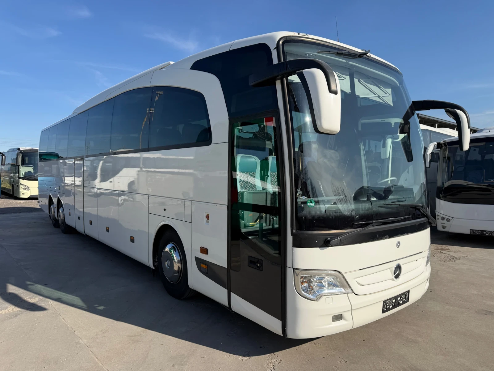 Mercedes-Benz Travego 17RHD 60 места