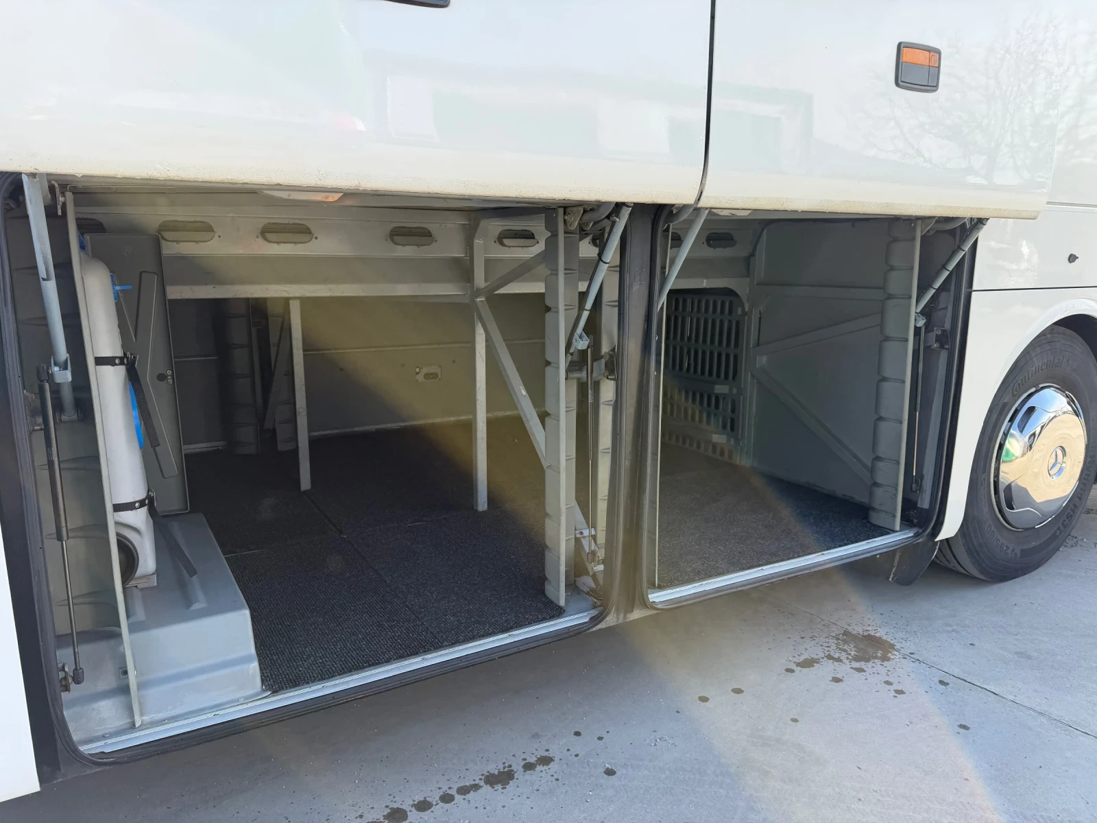 Mercedes-Benz Travego 17RHD 60 места, снимка 7 - Бусове и автобуси - 53837968