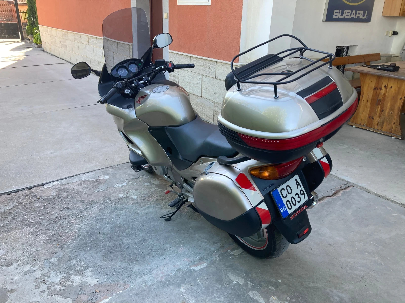 Honda Deauville 650 - изображение 4